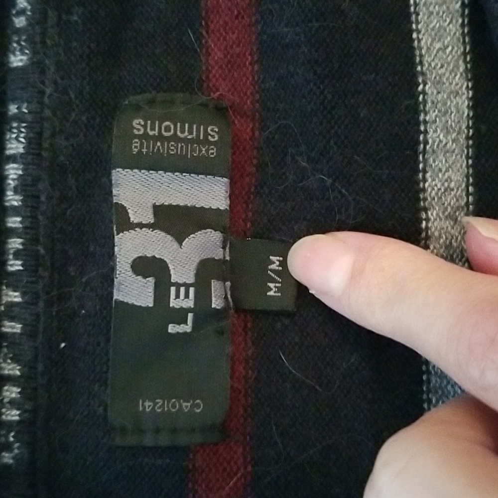 Men Sweater - Picture 2 of 2